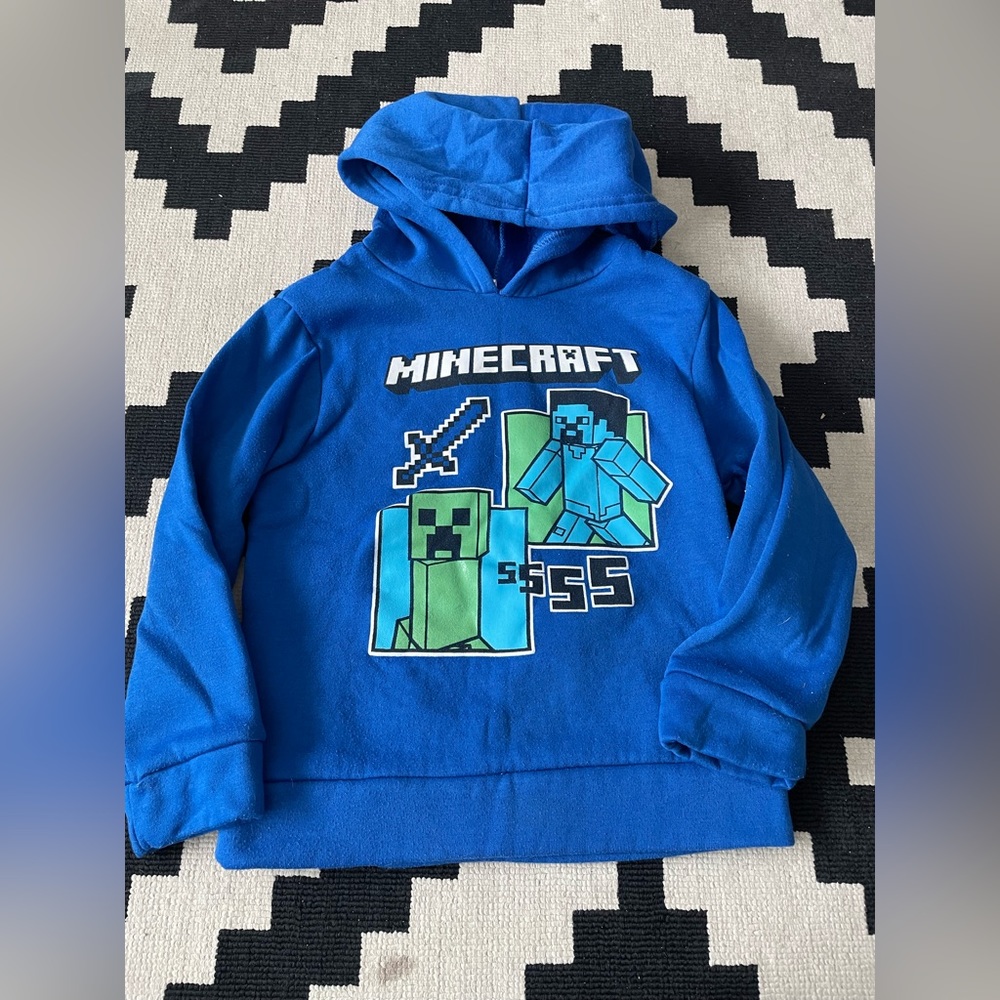 Kids size 5/6 blue Minecraft hoodie sweatshirt
